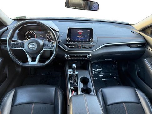 Used 2022 Nissan Altima 2.5 SR FWD image 13