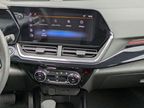 New 2026 Chevrolet Trax RS w/ Driver Confidence Package image 18