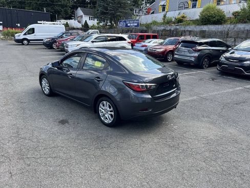 Used 2018 Toyota Yaris iA FWD image 6