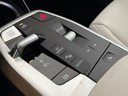 Used 2026 BMW X1 xDrive28i w/ Technology Package image 17