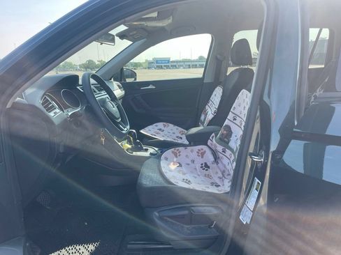 Used 2019 Volkswagen Tiguan S w/ 3rd Row Seat Package AWD/4WD image 13