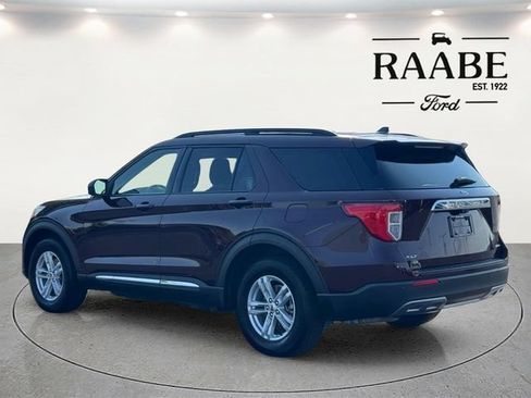 Used 2022 Ford Explorer XLT w/ Equipment Group 202A AWD/4WD image 5