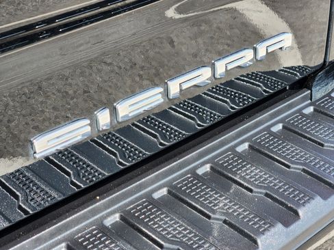 Certified 2025 GMC Sierra 1500 Denali w/ Technology Package image 29