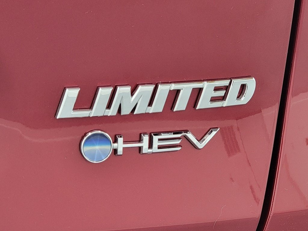 Certified 2025 Toyota RAV4 Limited AWD/4WD image 9