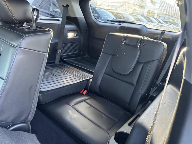 Used 2023 Ford Explorer XLT w/ Equipment Group 202A AWD/4WD image 9
