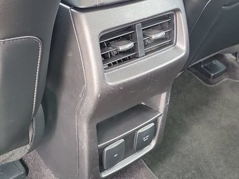 Used 2016 Ford Edge SEL w/ Equipment Group 201A AWD/4WD image 27