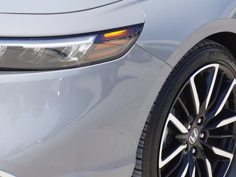 Used 2025 Honda Accord Touring image 2