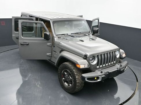 Used 2022 Jeep Wrangler Unlimited Sahara w/ Cold Weather Group image 40