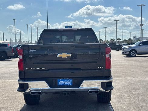 Used 2023 Chevrolet Silverado 1500 LTZ w/ LTZ Convenience Package II AWD/4WD image 12