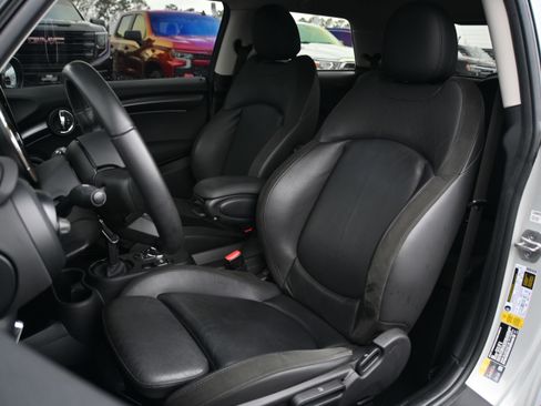 Used 2023 MINI Cooper SE image 7