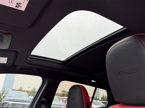 New 2026 Chevrolet Equinox EV RS image 22