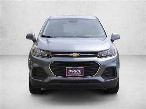 Used 2020 Chevrolet Trax LS w/ Tint and Cruise Package FWD image 2