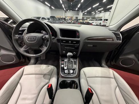 Used 2015 Audi Q5 2.0T Premium Plus w/ Technology Package AWD/4WD image 32