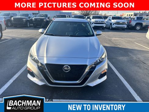 Used 2020 Nissan Altima 2.5 S image 3