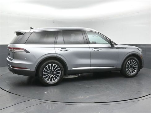 Used 2022 Lincoln Aviator Reserve w/ Equipment Group 201A image 4