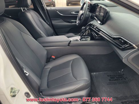 Certified 2023 Toyota Mirai w/ Advanced Technology Package RWD image 15