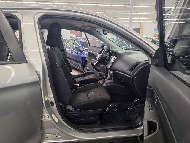 Used 2022 Mitsubishi Outlander Sport ES FWD image 10
