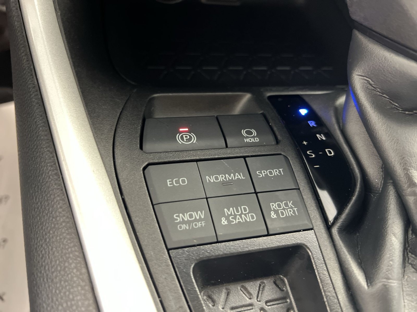 Used 2023 Toyota RAV4 XLE w/ Convenience Package AWD/4WD image 32