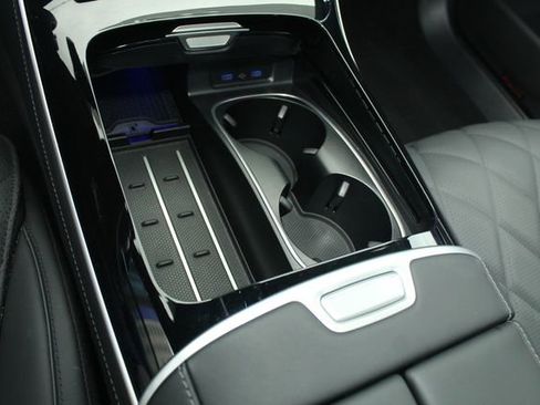 Used 2025 Mercedes-Benz S 580 4MATIC Sedan image 16