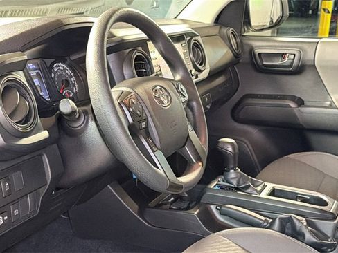 Used 2022 Toyota Tacoma SR image 21