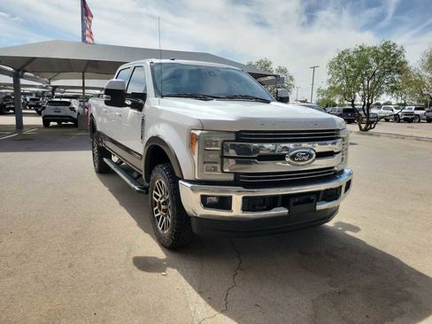 Used 2017 Ford F250 Lariat w/ Lariat Ultimate Package image 2