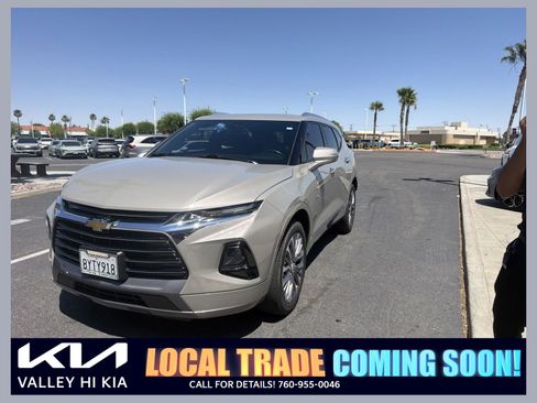 Used 2021 Chevrolet Blazer Premier w/ LPO, Cargo Package FWD image 1