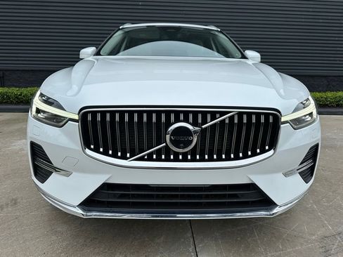 Used 2023 Volvo XC60 B5 Ultimate w/ Protection Package Premier image 8