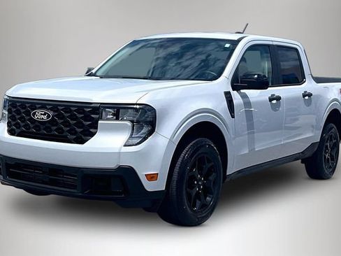 Used 2025 Ford Maverick XLT w/ XLT Luxury Package AWD/4WD image 2