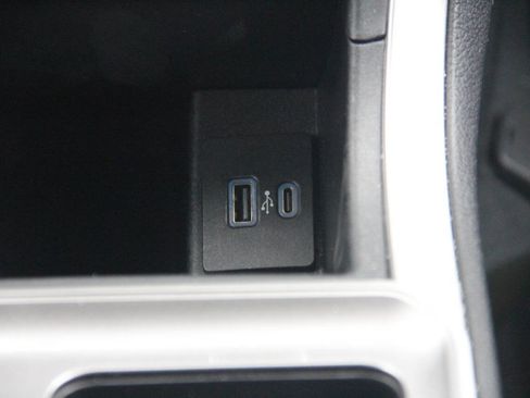 Certified 2024 Ford Edge SEL image 19