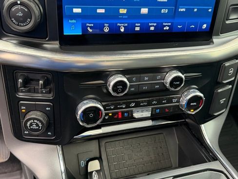 Used 2023 Ford F150 Lariat w/ Trailer Tow Package image 25