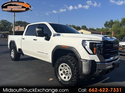 Used 2024 GMC Sierra 2500 Pro w/ Convenience Package