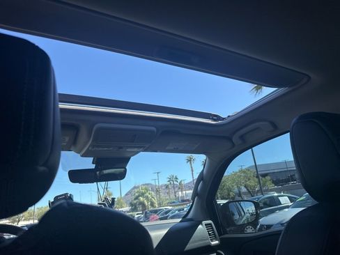 Used 2024 Nissan Frontier SL w/ Technology Package image 20