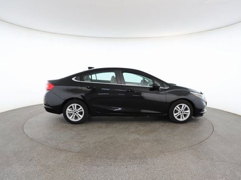Used 2016 Chevrolet Cruze LT image 22