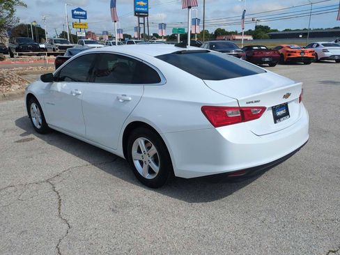 Used 2022 Chevrolet Malibu LS FWD image 6