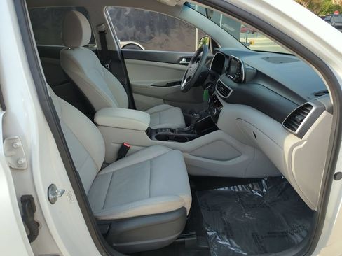 Used 2019 Hyundai Tucson SE AWD/4WD image 24