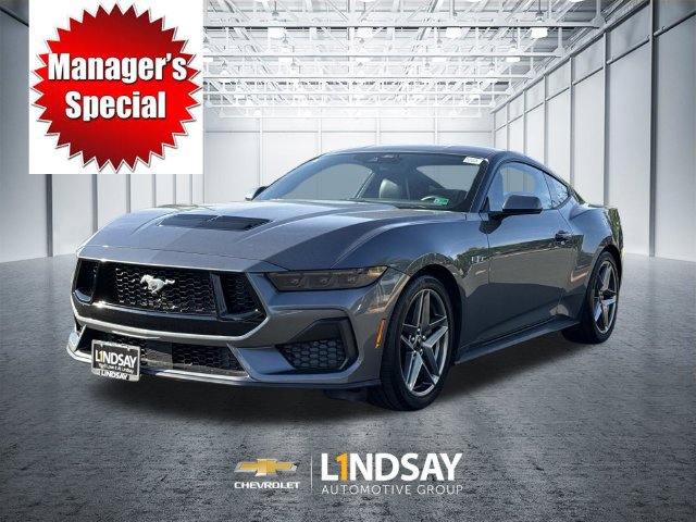 Used 2025 Ford Mustang GT Premium RWD image 1