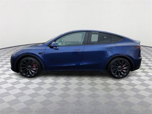 Used 2022 Tesla Model Y Performance image 4