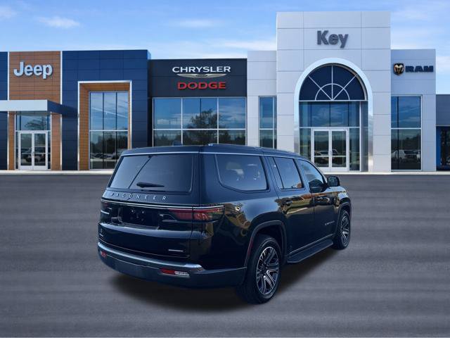 Used 2022 Jeep Wagoneer Series III AWD/4WD image 5