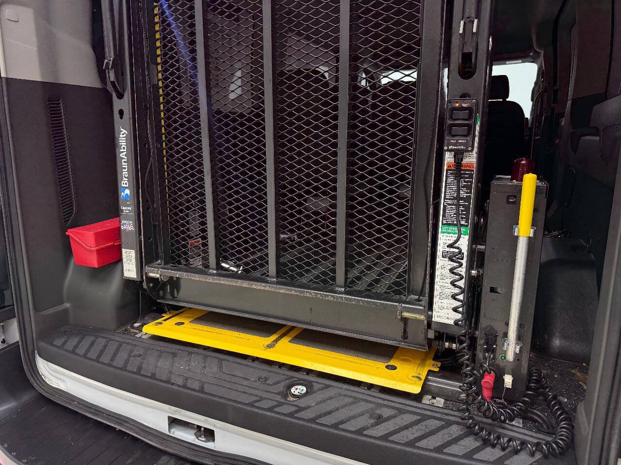 Used 2020 Ford Transit 350 XL RWD image 32