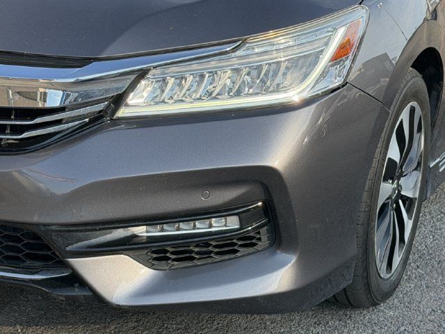 Used 2017 Honda Accord Touring image 8