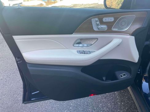 Used 2022 Mercedes-Benz GLE 350 4MATIC image 16