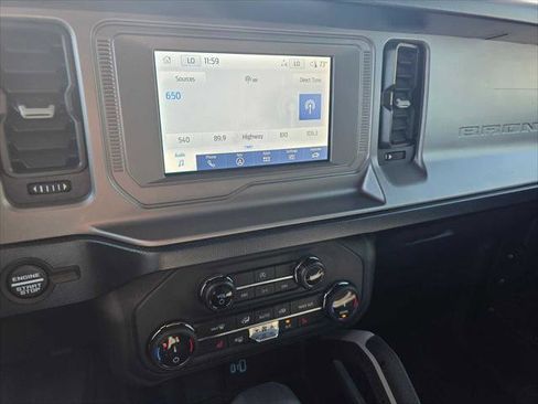 Used 2022 Ford Bronco Outer Banks AWD/4WD image 26