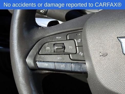 Certified 2023 Cadillac XT4 Luxury w/ Cold Weather Package image 22