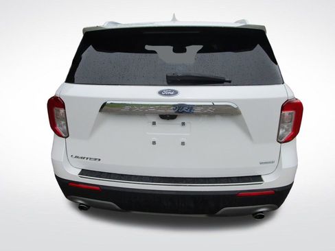 Used 2020 Ford Explorer Limited RWD image 9