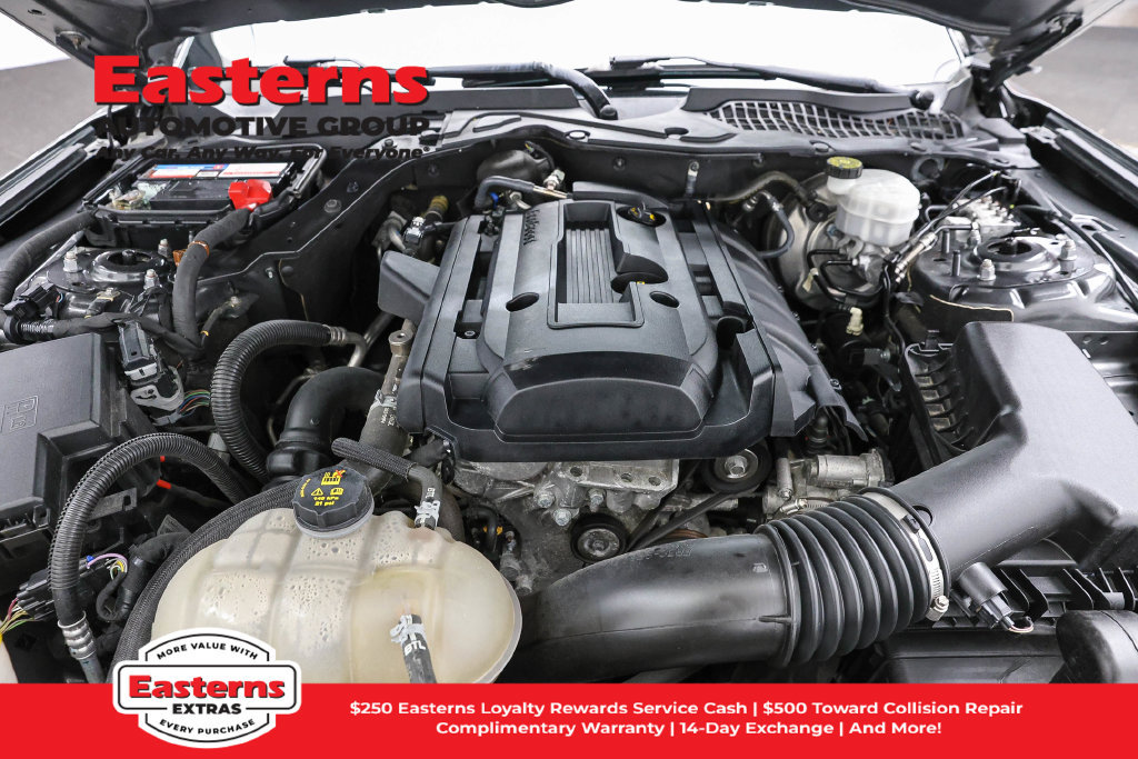 Used 2019 Ford Mustang Coupe RWD image 8