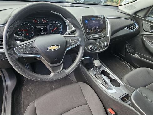 Used 2021 Chevrolet Malibu LT image 6