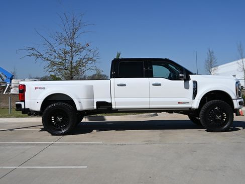 Used 2026 Ford F450 Platinum w/ Platinum Plus Package AWD/4WD image 10