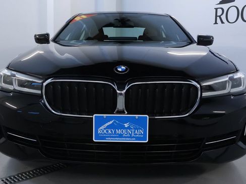 Used 2021 BMW 530i xDrive w/ Convenience Package AWD/4WD image 2