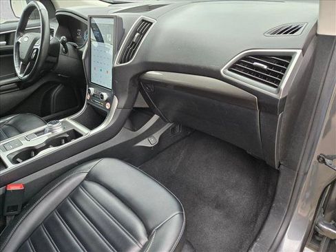 Used 2023 Ford Edge SEL image 21