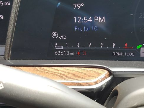 Used 2022 Cadillac Escalade Premium Luxury Platinum AWD/4WD image 28